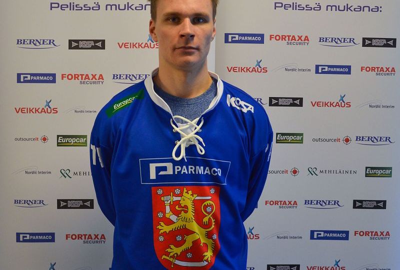 Eetu Peuhkuri bandy jääpallom